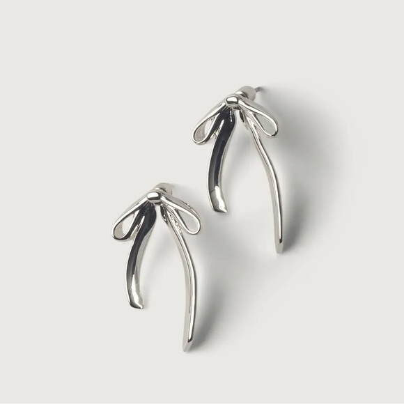 OAK + FORT Jewelry - Silver Bow Earrings